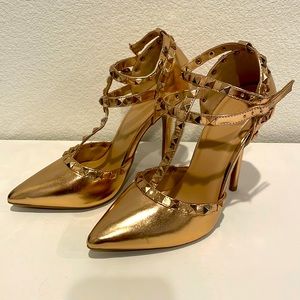 Charlotte Russe Adora Heels Rose Gold size 7 NWT